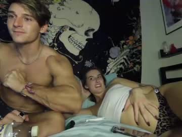 webcam couple peachhygirl today image #507970