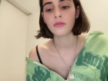 webcam girl crown_of_vice01 today image #3004491