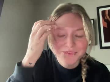 webcam girl harperelise today image #4064415