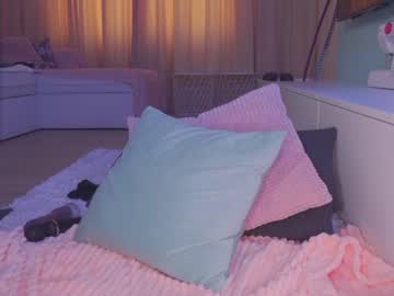 webcam girl aveksmr today image #2426650