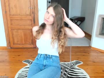 webcam girl giveyouelevenminutes today image #2643377