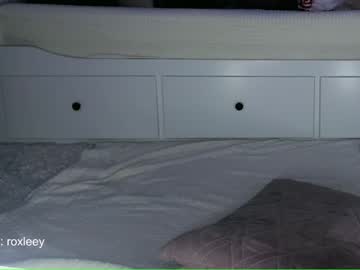 webcam girl roxy_blue_eyed_ today image #2398282