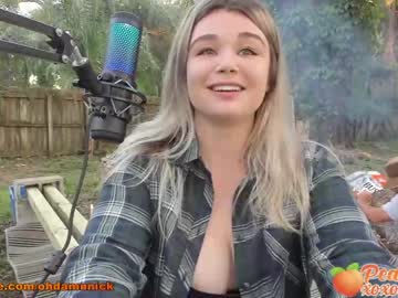 webcam couple xoxo_caroline today image #778892