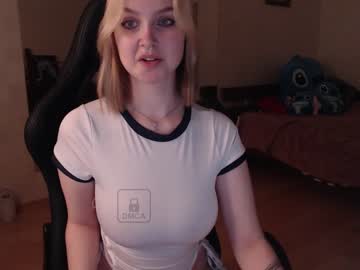 webcam girl lovely_kisses today image #2655017