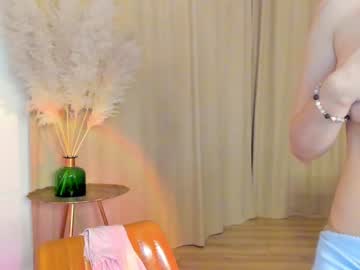 webcam girl sofia_lily today image #3799360