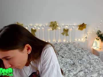 webcam girl ambertan1 today image #3348400