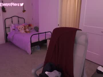 webcam girl evelynpiers today image #2124145