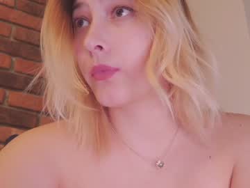 webcam girl aveksmr today image #1678651