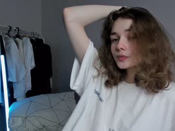 webcam girl mxxnsxsul today image #2203108