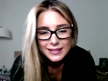 webcam girl theselina_kyle today image #1948974