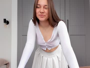 webcam girl eleonora_linn today image #2024866