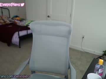 webcam girl evelynpiers today image #1952272