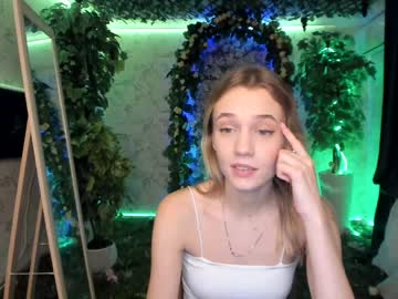 webcam girl xoanetta today image #739657