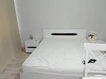webcam girl yana_squrel_22 today image #1600695