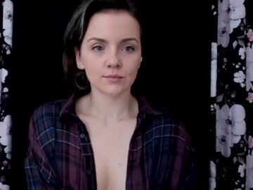 webcam girl tiffanyriox today image #3314615