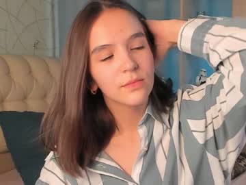 webcam girl catherineandrea today image #2586987