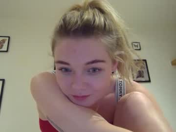webcam girl redroseldn today image #3750039