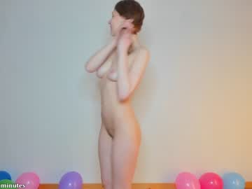webcam girl giveyouelevenminutes today image #3782291