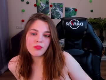 webcam girl lillillyevans today image #3647806