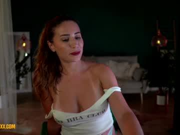 webcam girl provocatrixx today image #2504032