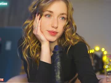 webcam girl _taylor_swift today image #3543028