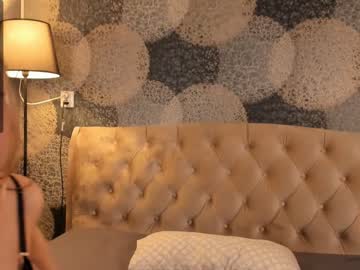 webcam girl crystalreves today image #2076642