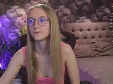 webcam girl angeellina today image #1821680