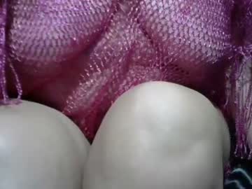 webcam girl natali_awesome today image #3975762