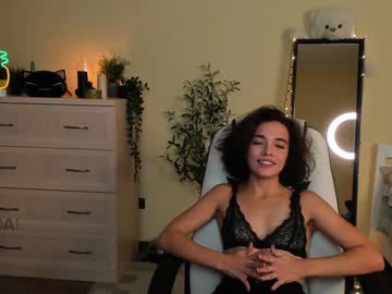 webcam girl ella_flar_ today image #2846321