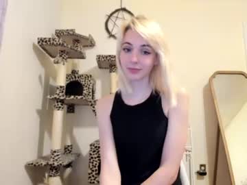 webcam girl glitterglock today image #1785012