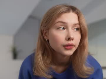 webcam girl aurmur today image #4058649