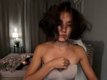 webcam girl ella_flare today image #2581262