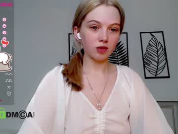 webcam girl small_blondee today image #3360756