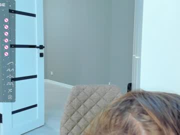 webcam girl edytheastburn today image #4001653