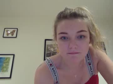 webcam girl redroseldn today image #3750436