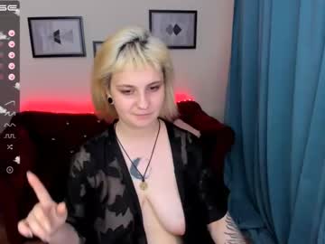 webcam girl yolandi_toit today image #2160533