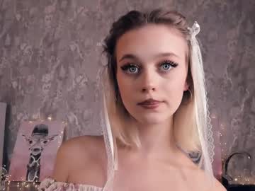 webcam girl gladysharn today image #4030816
