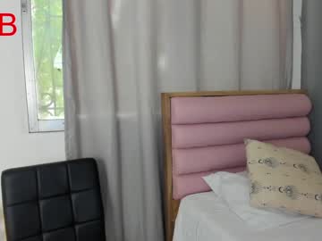 webcam girl roberta_lipa today image #2595293