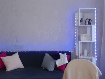 webcam girl ellyloy today image #3099583