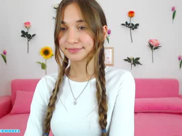webcam girl ambertan1 today image #2717790