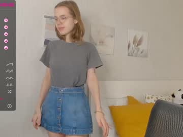 webcam girl asemiluna today image #645586