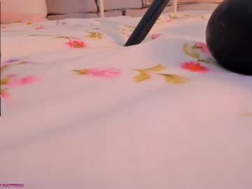 webcam girl eugenetomas today image #2236222