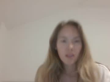 webcam girl ivyyy1995 today image #4086046