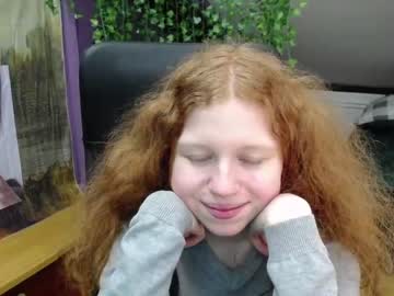 webcam girl molly_redhead today image #886316