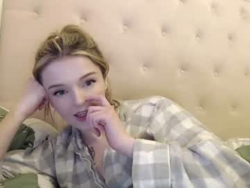 webcam girl lucydelovely today image #3543033