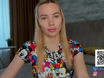 webcam girl dontbeshybaby today image #3832348
