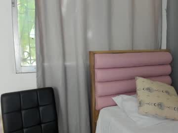 webcam girl roberta_lipa today image #2595434