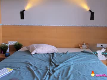 webcam girl sweetie_karoline today image #2235105