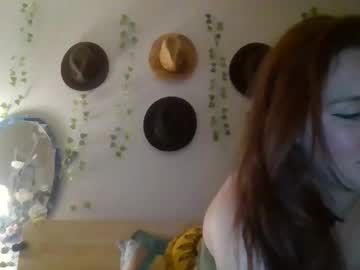 webcam girl moonlitcurrent today image #4067221