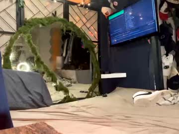 webcam man seancastlesx1 today image #4028418